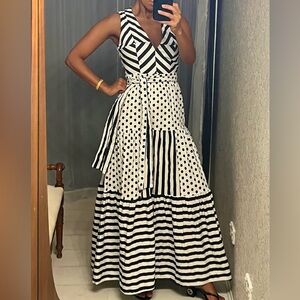 Bagira Tiered Black & White V-Neck Sleeveless Maxi-Dress Size 6 NWT